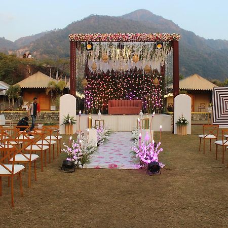 Four Banyans Spirit&Nature Resort Raipur  Bagian luar foto