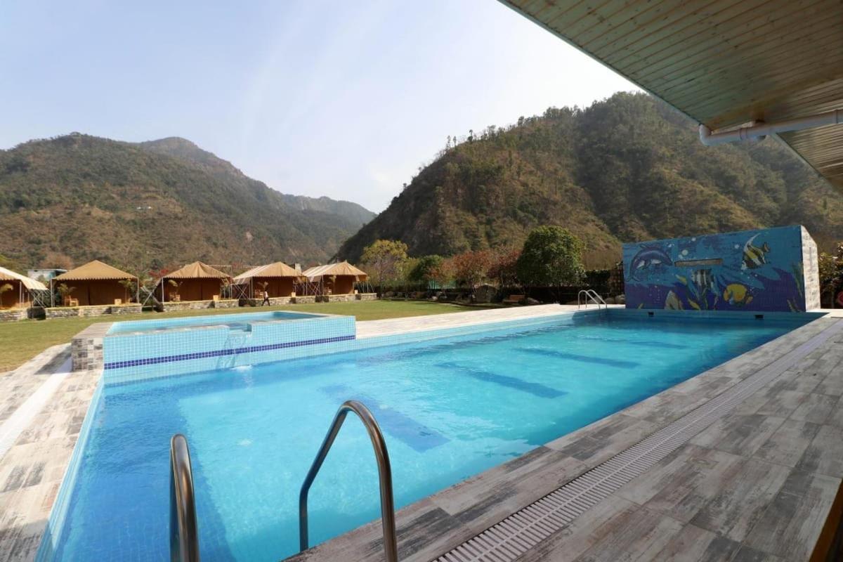 Four Banyans Spirit&Nature Resort Raipur  Bagian luar foto