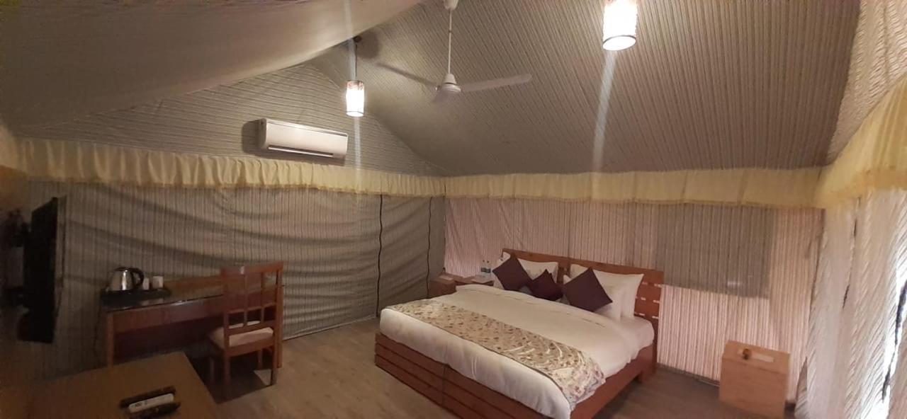 Four Banyans Spirit&Nature Resort Raipur  Bagian luar foto