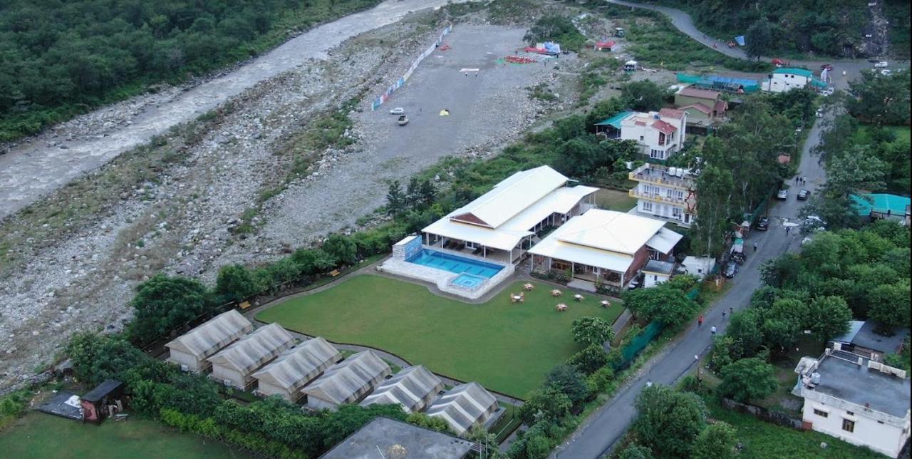 Four Banyans Spirit&Nature Resort Raipur  Bagian luar foto