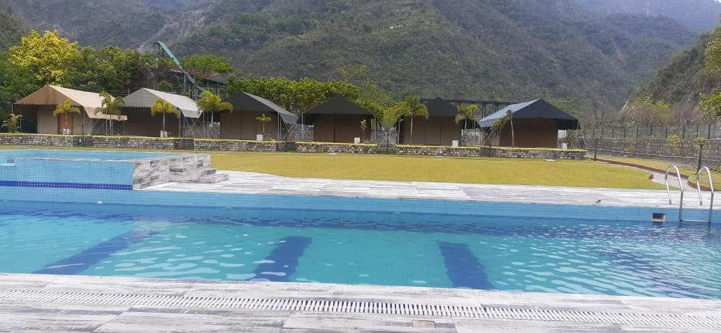Four Banyans Spirit&Nature Resort Raipur  Bagian luar foto