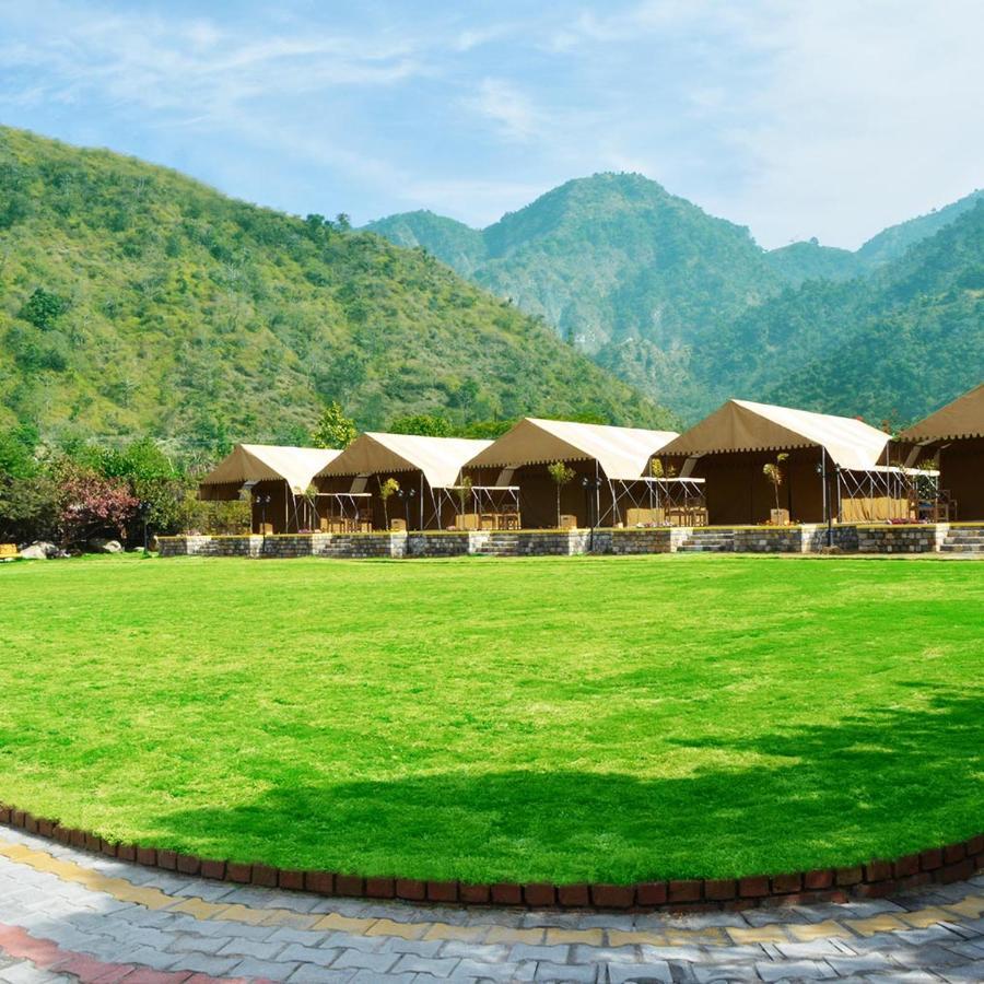Four Banyans Spirit&Nature Resort Raipur  Bagian luar foto
